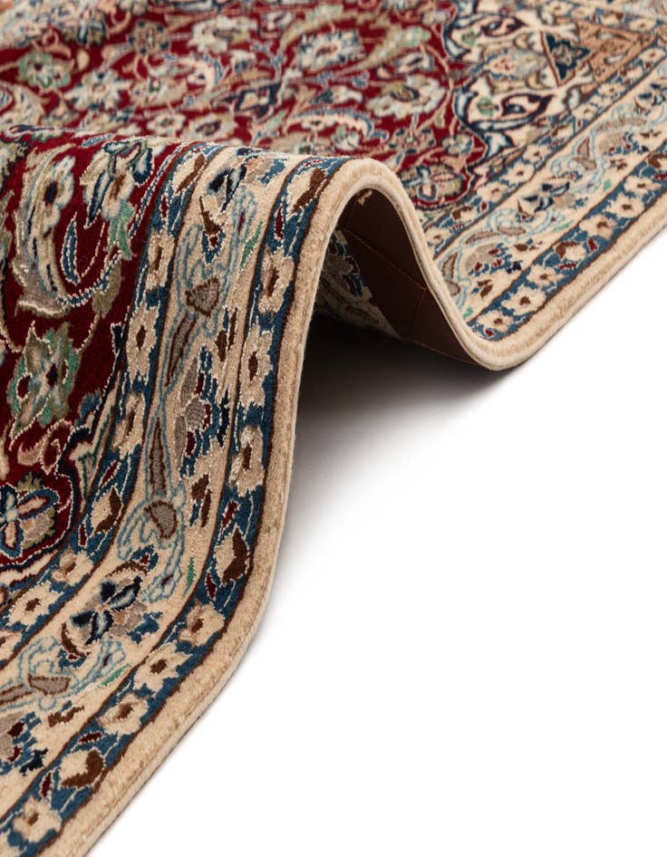 Detail image of 2' 4 x 3' 8 Nain Rug