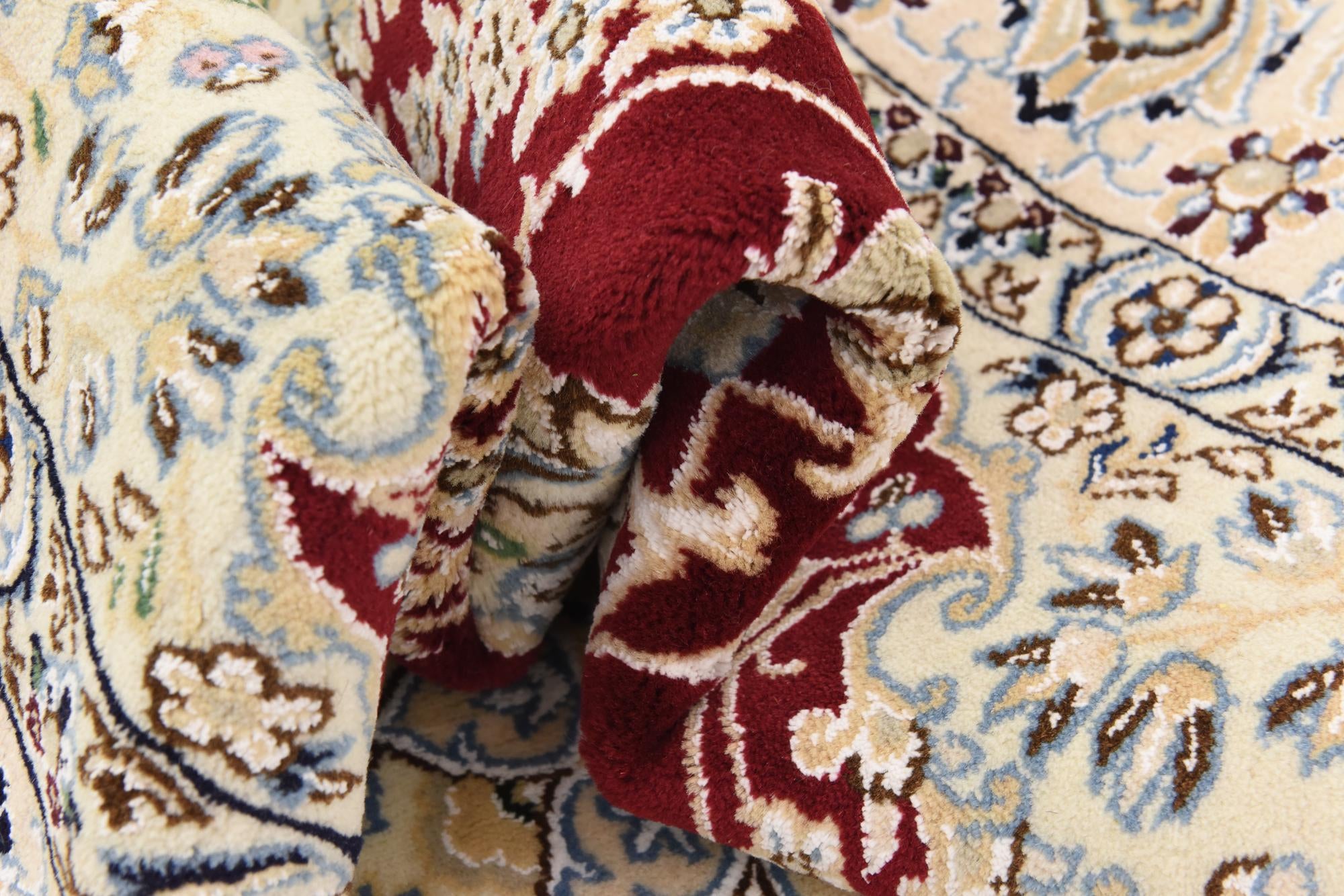 5' x 7' 11 Hand Knotted Nain Persian Rug