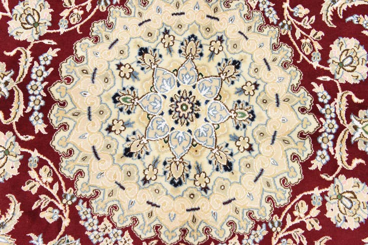 Detail image of 5' x 7' 11 Hand Knotted Nain Persian Rug