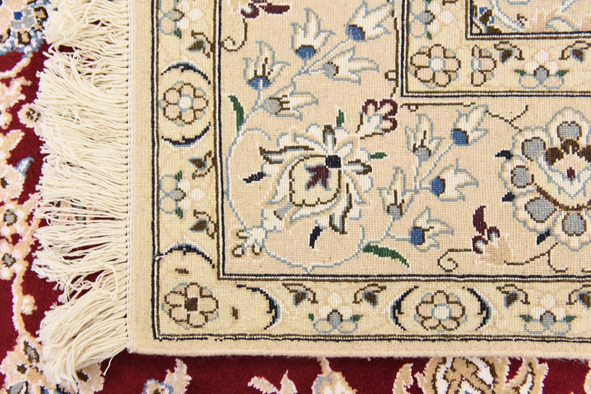 4' 10 x 8' Hand Knotted Nain Persian Rug