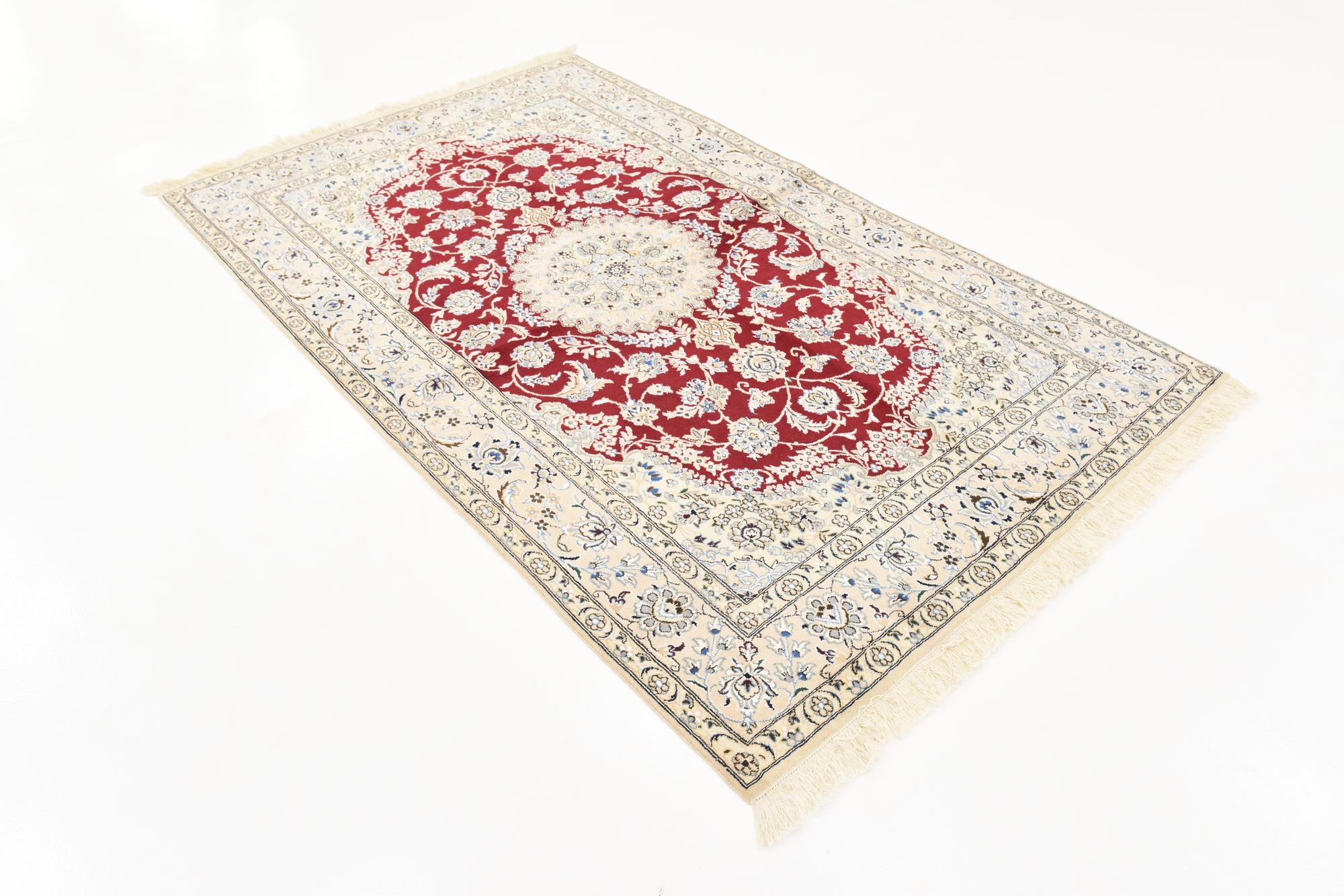 4' 10 x 8' Hand Knotted Nain Persian Rug