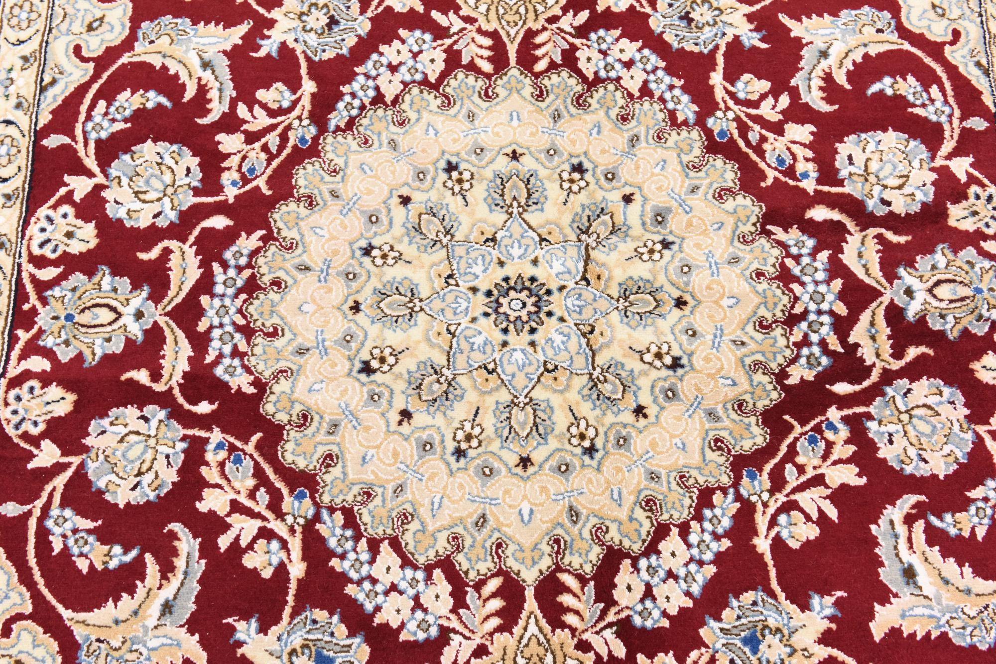 4' 10 x 8' Hand Knotted Nain Persian Rug