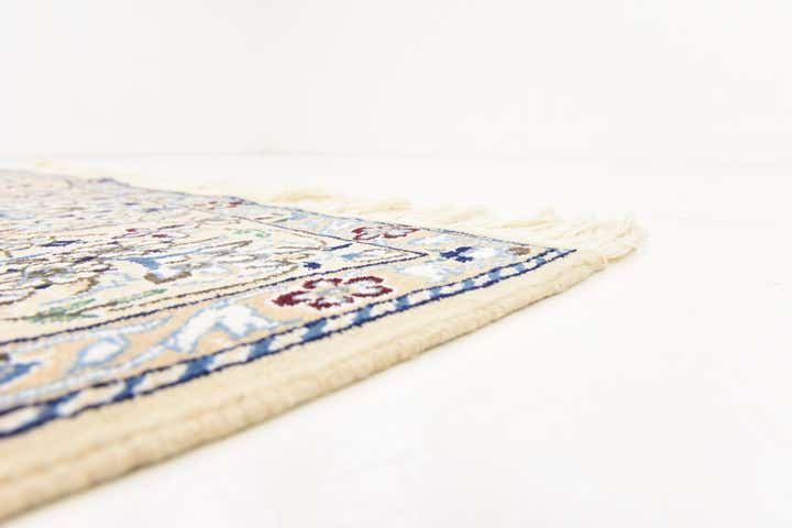 5' 1 x 8' 3 Hand Knotted Nain Persian Rug