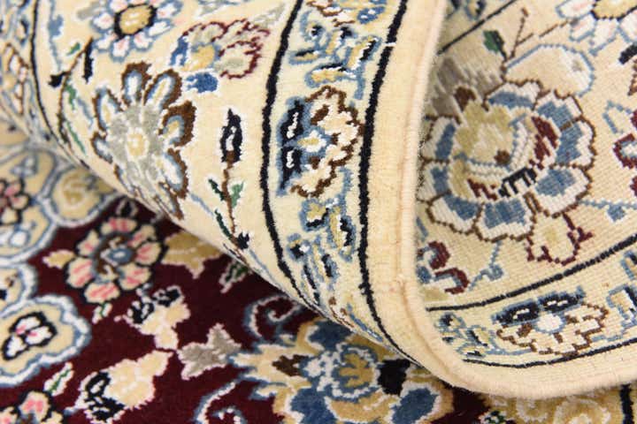 4' 10 x 6' 10 Hand Knotted Nain Persian Rug
