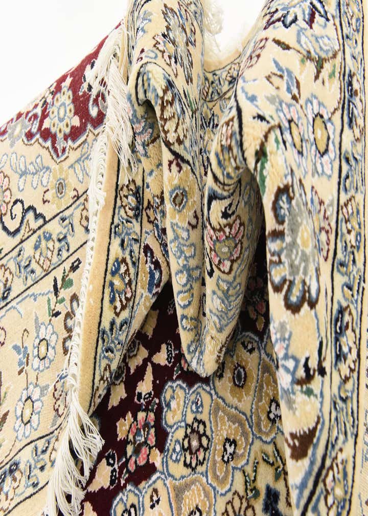 4' 10 x 6' 10 Hand Knotted Nain Persian Rug