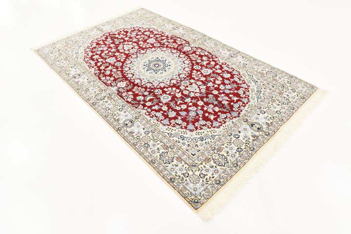 4' 11 x 8' Hand Knotted Nain Persian Rug