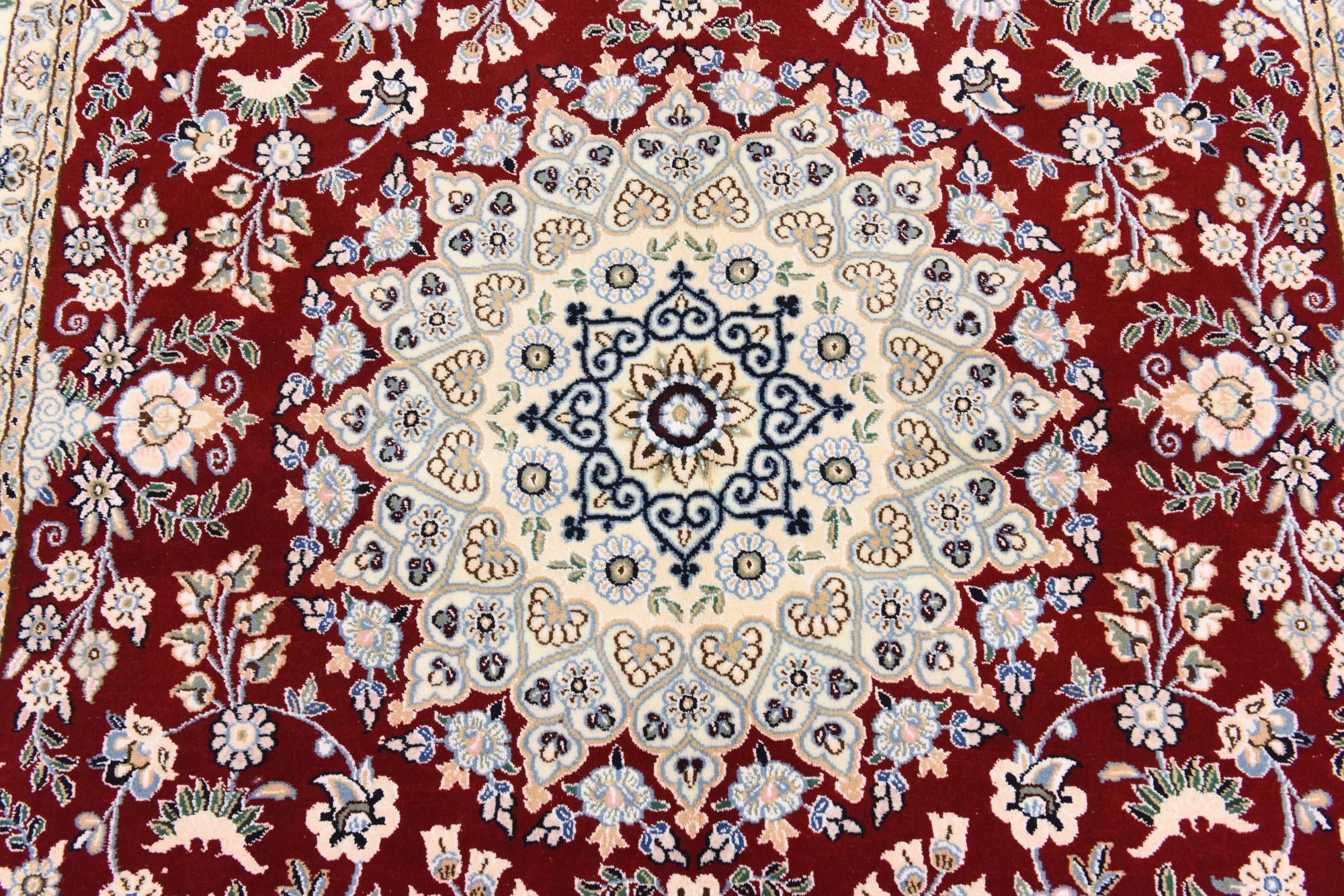 4' 11 x 8' Hand Knotted Nain Persian Rug