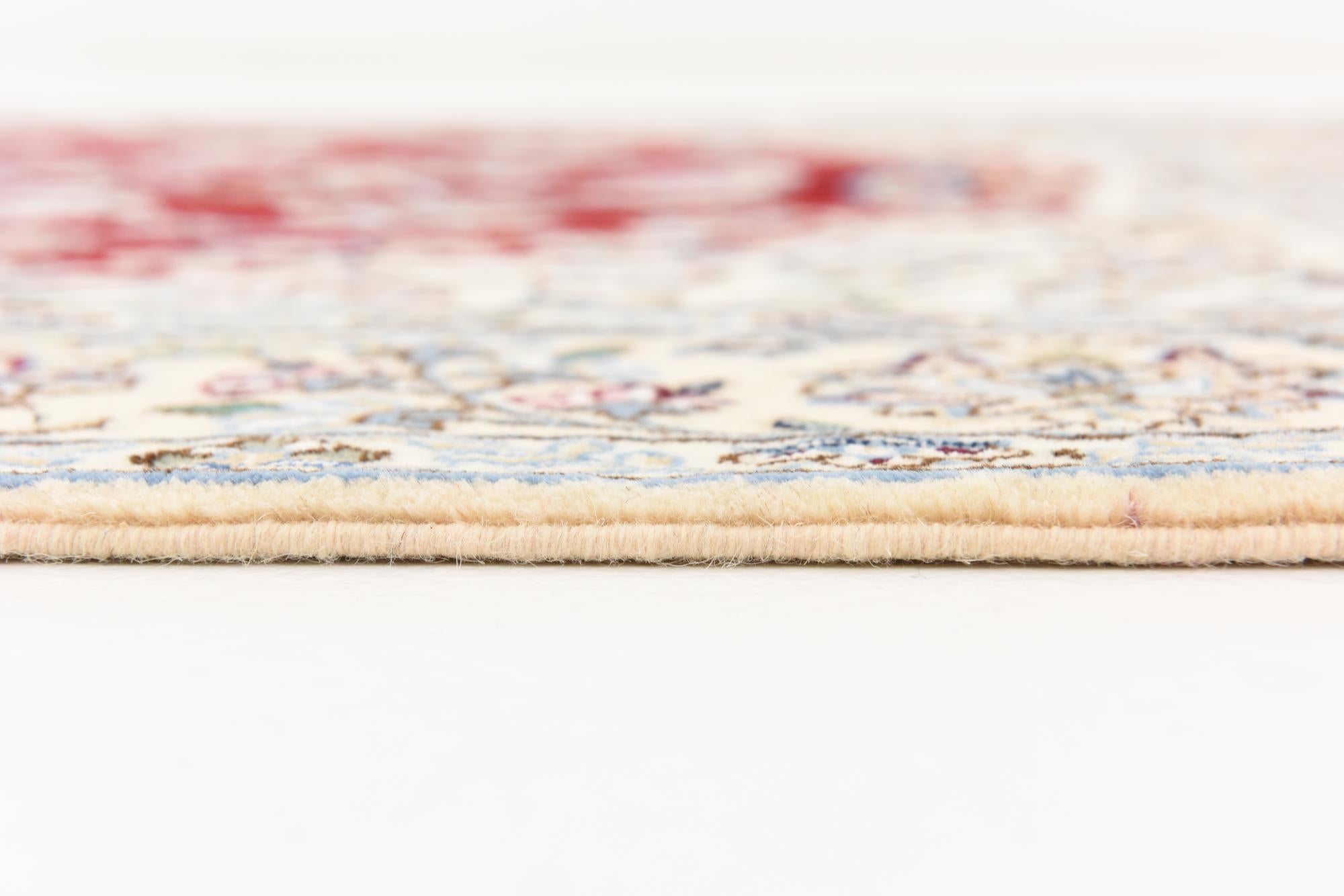 4' 10 x 8' Hand Knotted Nain Persian Rug