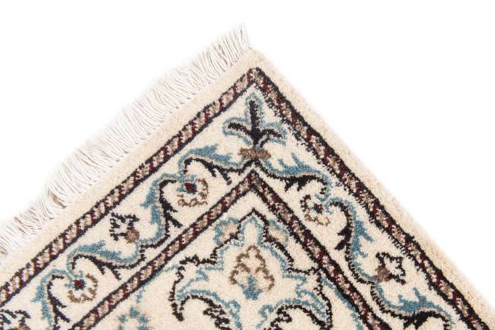 2' 10 x 4' 10 Hand Knotted Nain Persian Wool Rug