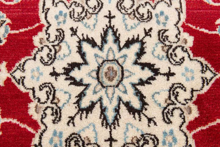 2' 10 x 4' 10 Hand Knotted Nain Persian Wool Rug