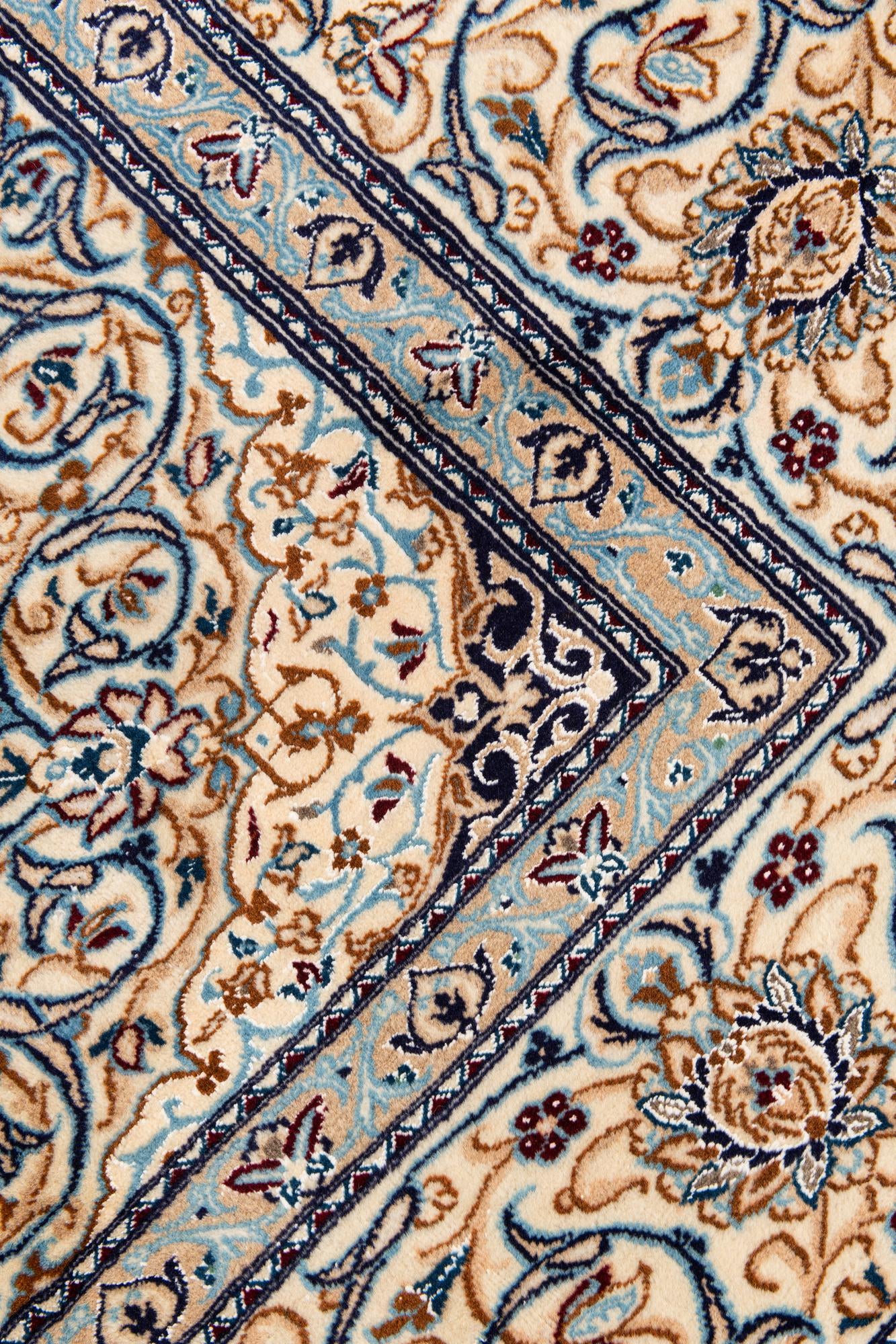 9' 7 x 13' Hand Knotted Nain Persian Rug
