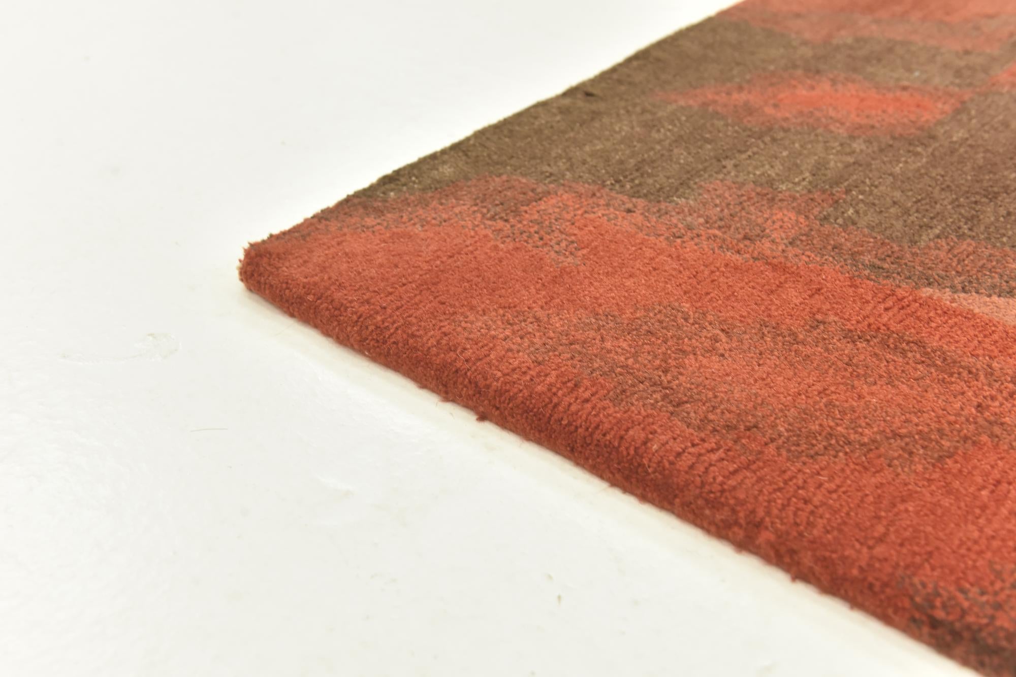 4' x 6' Hand Knotted Nepal Wool Rug