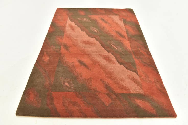 Detail image of 4' x 6' Hand Knotted Nepal Wool Rug