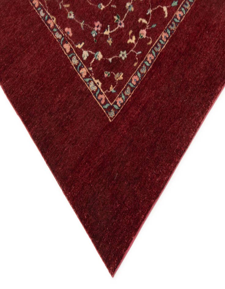 Detail image of 7' 4 x 10' 2 Hand Knotted Nila Wool Rug