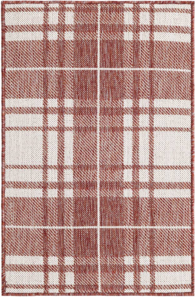 Detail image of 2' x 3' Easy-Clean Checkered Indoor / Outdoor Rug
