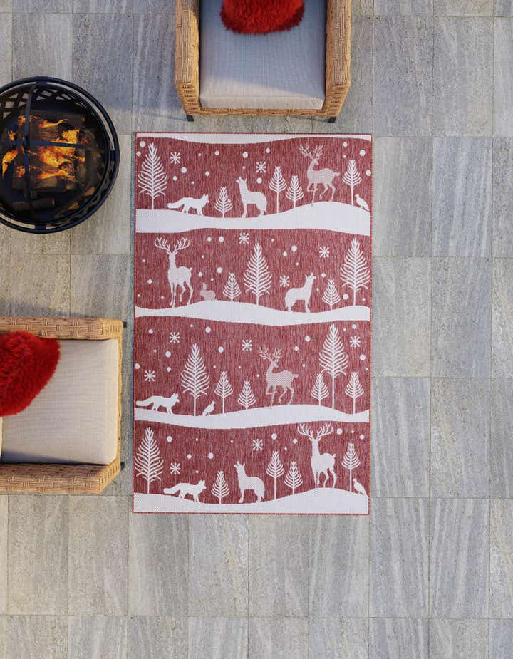 4' x 6' Easy-Clean Holiday Indoor / Outdoor Rug