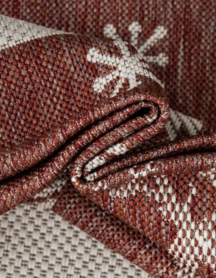 4' x 6' Easy-Clean Holiday Indoor / Outdoor Rug
