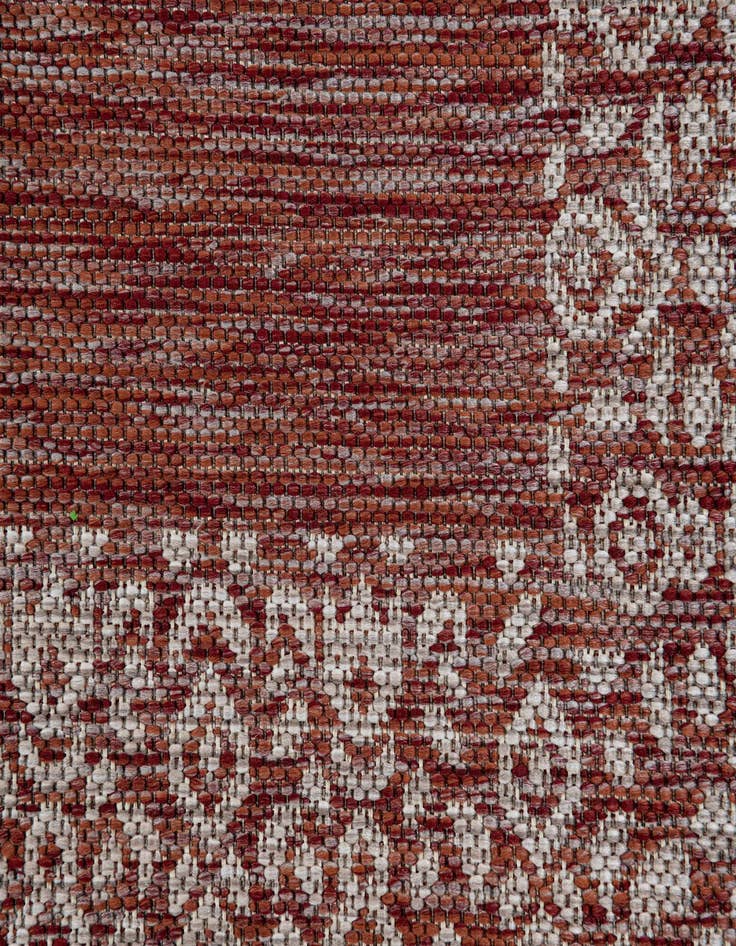 Detail image of 2' x 3'  Washable Traditional Indoor / Outdoor Rug