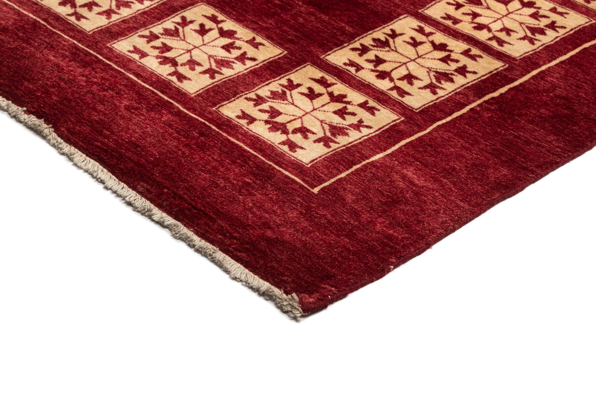 9' 6 x 12' 5 Pakistan Wool Rug