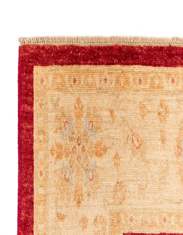 Detail image of 6' 8 x 9' 6 Peshawar Ziegler Wool Rug