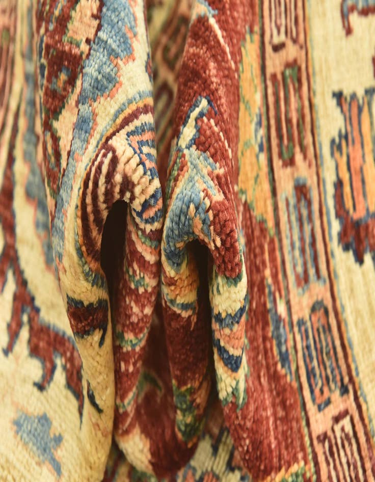 Detail image of 5' 7 x 8'  Hand Knotted Peshawar Ziegler Rug