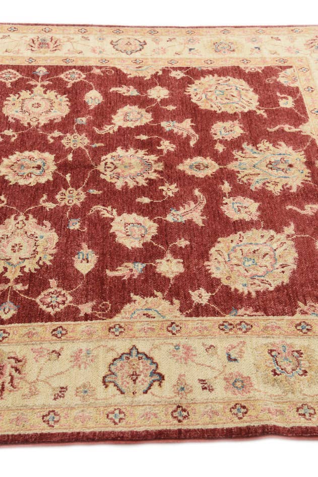 Detail image of 4' 10 x 6' 5 Hand Knotted Peshawar Ziegler Rug