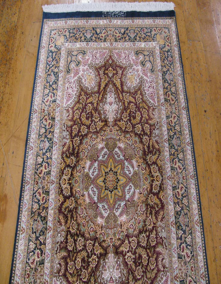 Detail image of 2' 7 x 4' 2 Hand Knotted Qom Persian Rug