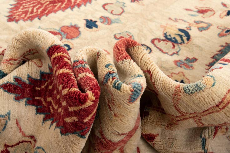 Detail image of 9' 11 x 11' 9 Samarkand Wool Rug