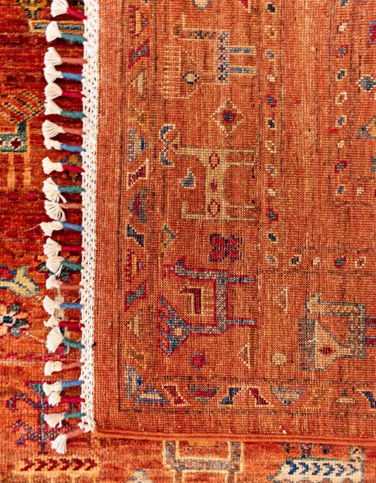 Detail image of 6' 9 x 9' 8 Samarkand Wool Rug