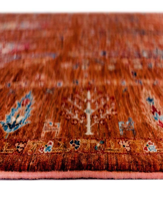Detail image of 6' 8 x 9' 6 Samarkand Wool Rug