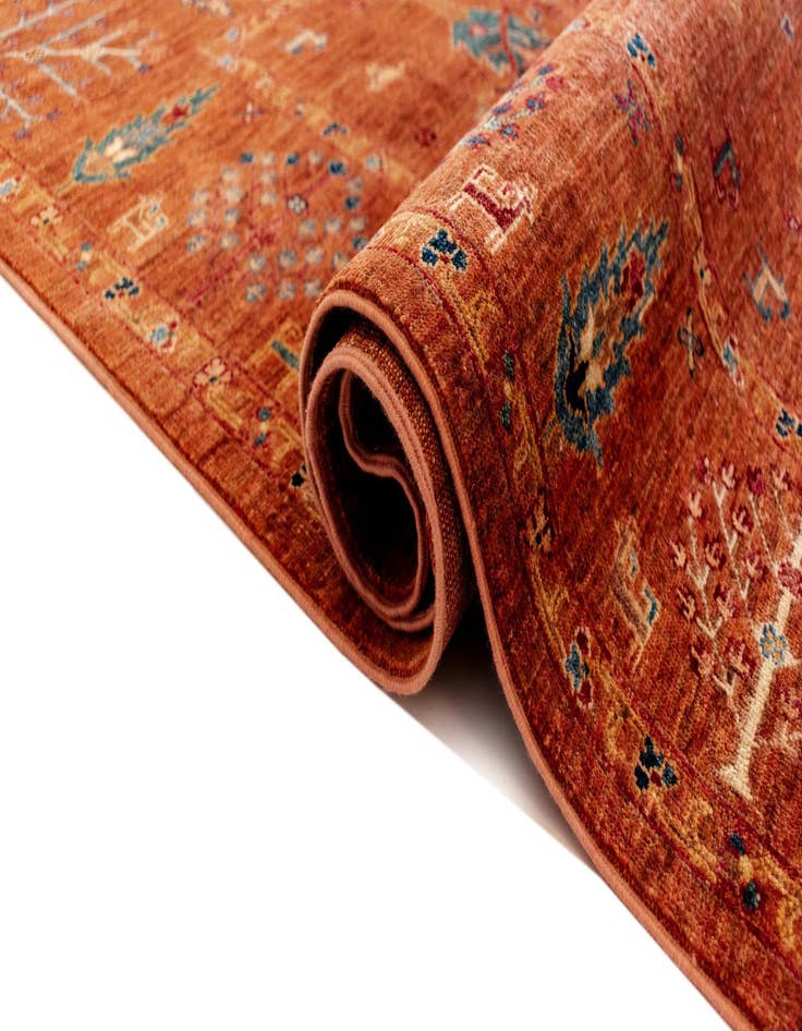 Detail image of 6' 8 x 9' 6 Samarkand Wool Rug