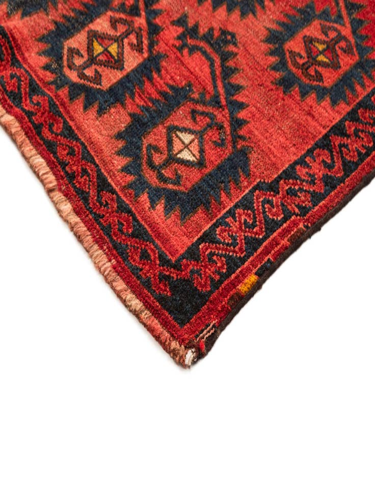 Detail image of 4' 2 x 10' 5 Samarkand Rug