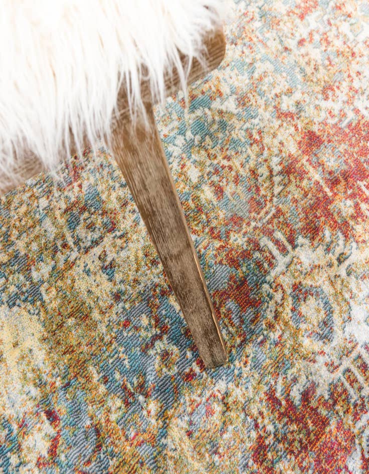 Detail image of 4' 3 x 6' Santiago Rug