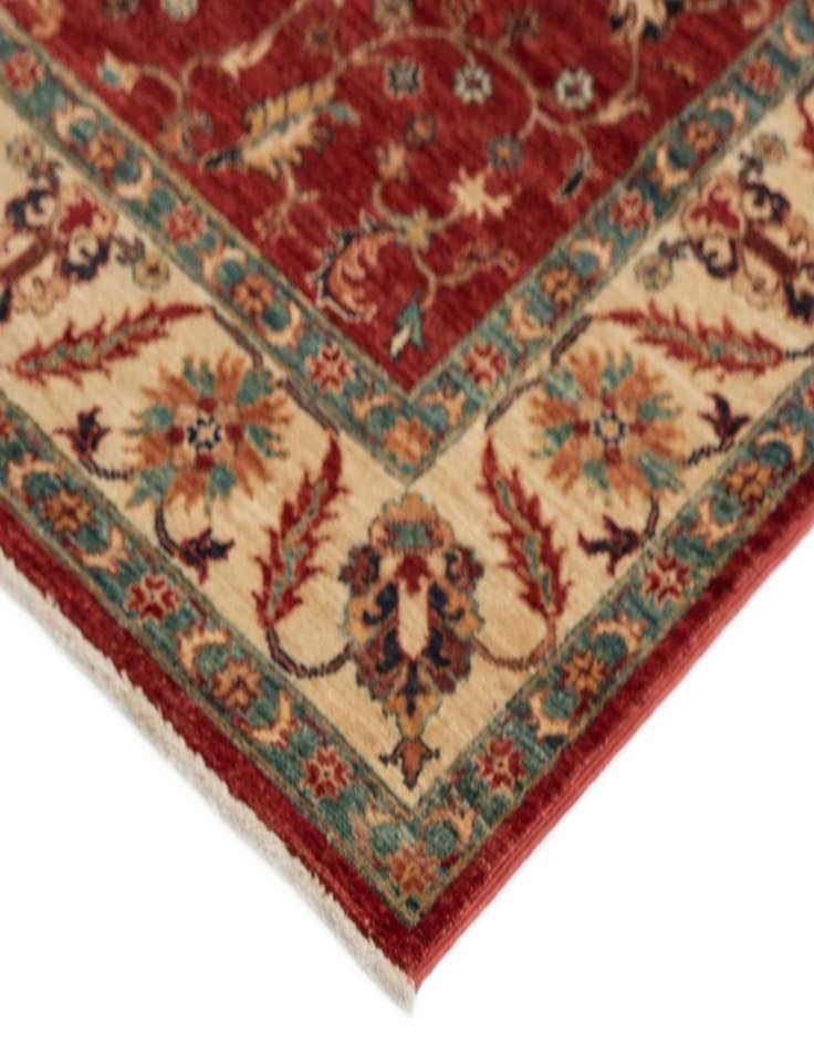 Detail image of 4' 2 x 6' 1 Sara Wool Rug