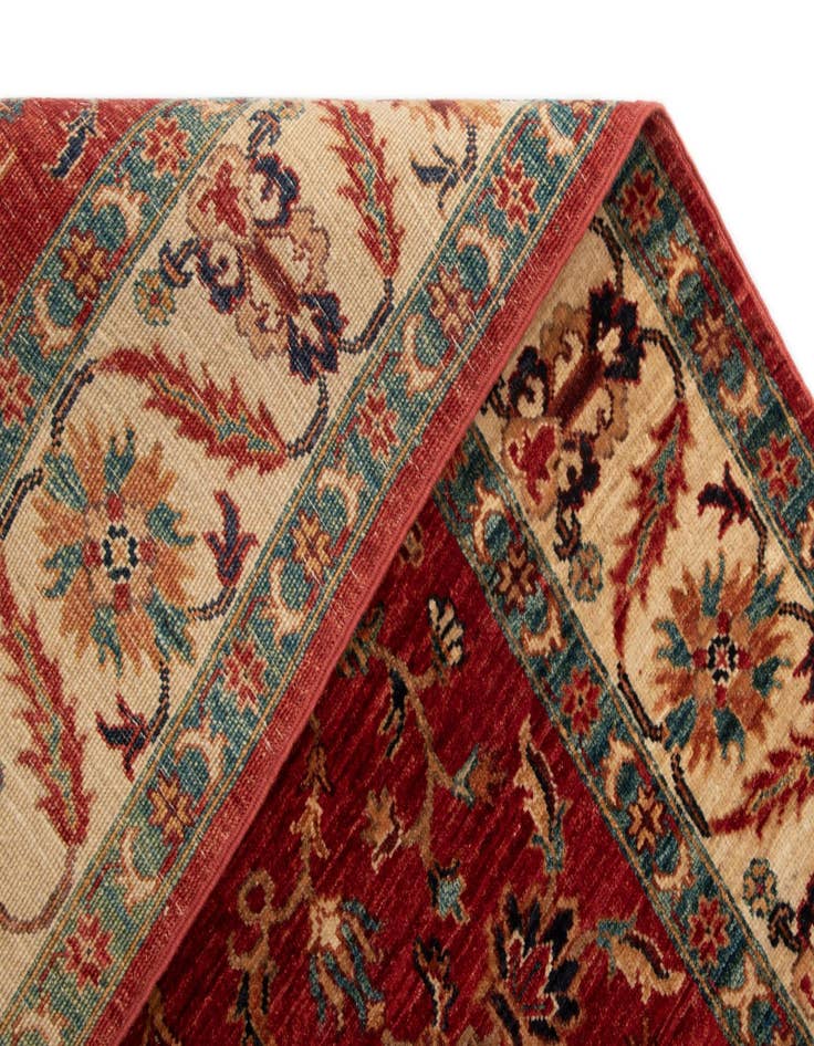 Detail image of 4' 2 x 6' 1 Sara Wool Rug