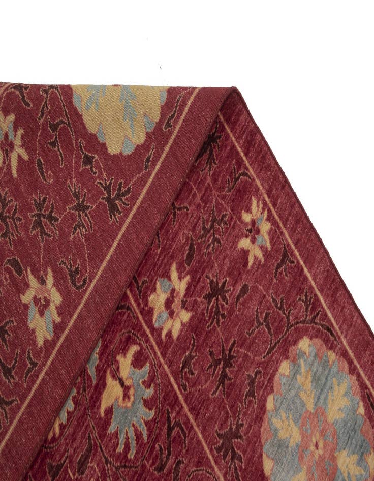 Detail image of 8' 7 x 12' 2 Sara Wool Rug