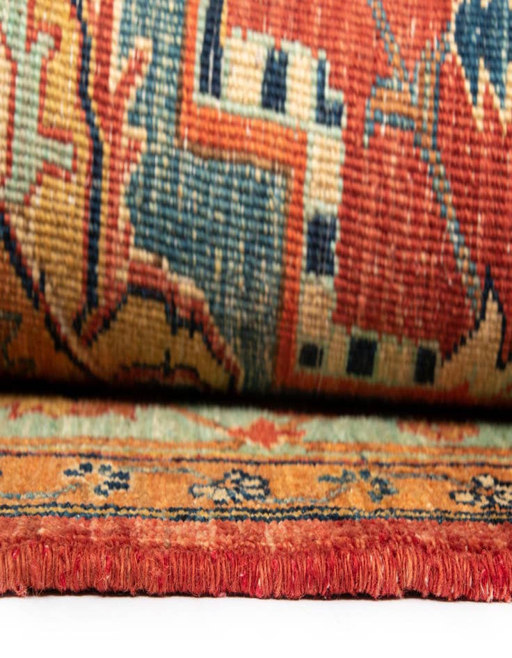 Detail image of 6' 6 x 8' 8 Sara Wool Rug
