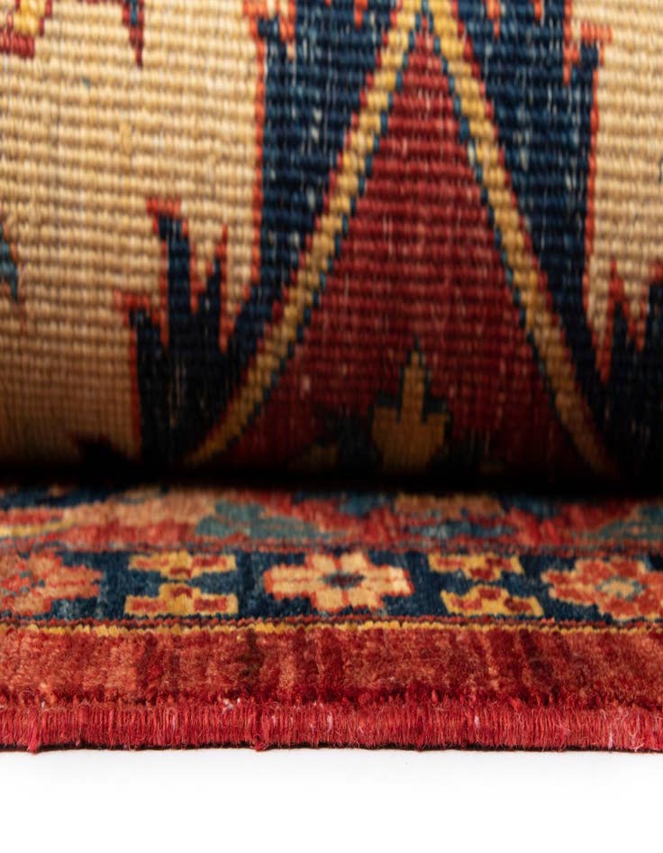 Detail image of 6' 2 x 8' 3 Sara Wool Rug