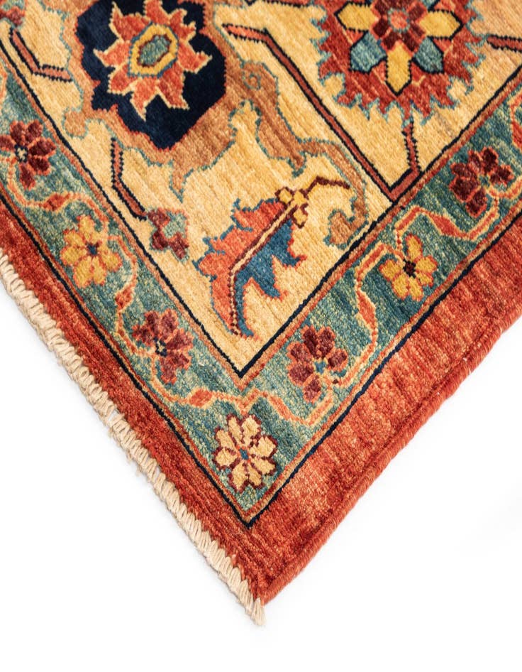 Detail image of 6' 1 x 8' Sara Wool Rug