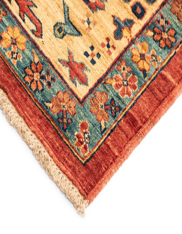 Detail image of 6' 3 x 7' 8 Sara Wool Rug