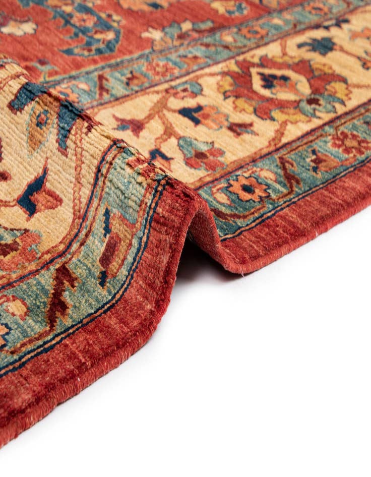 Detail image of 6' x 8' 6 Sara Wool Rug