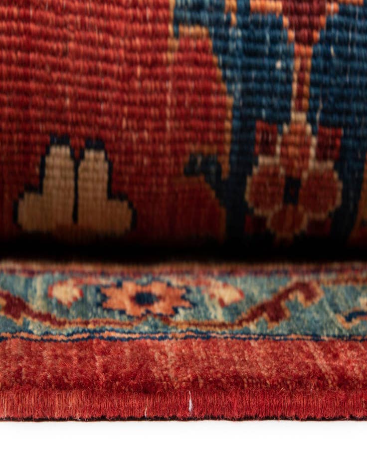 Detail image of 6' x 8' 6 Sara Wool Rug