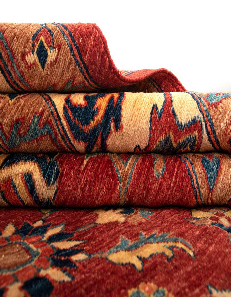 Detail image of 6' 4 x 8' 2 Sara Wool Rug