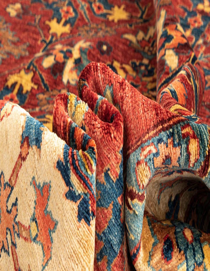 Detail image of 6' x 8' Sara Wool Rug