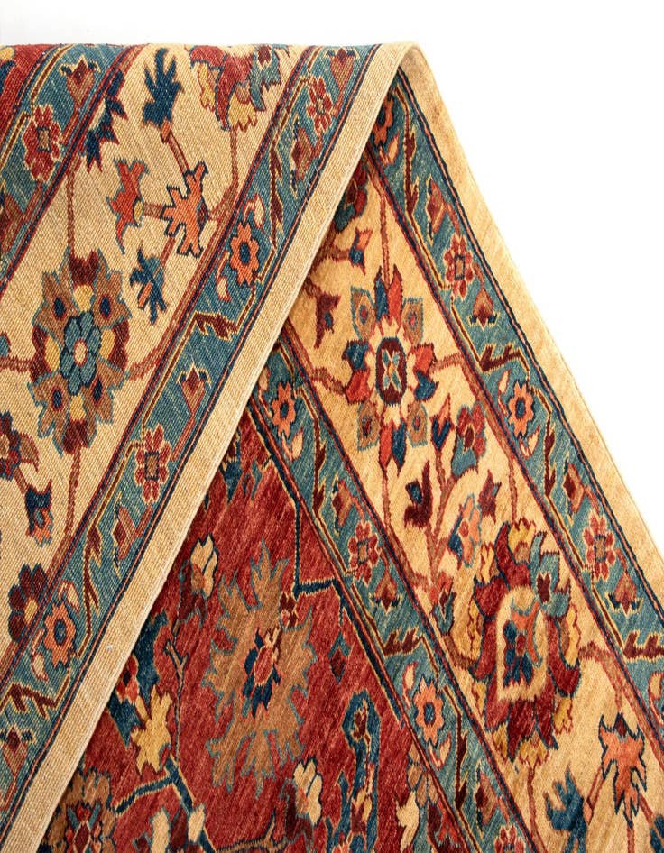 Detail image of 6' x 8' Sara Wool Rug