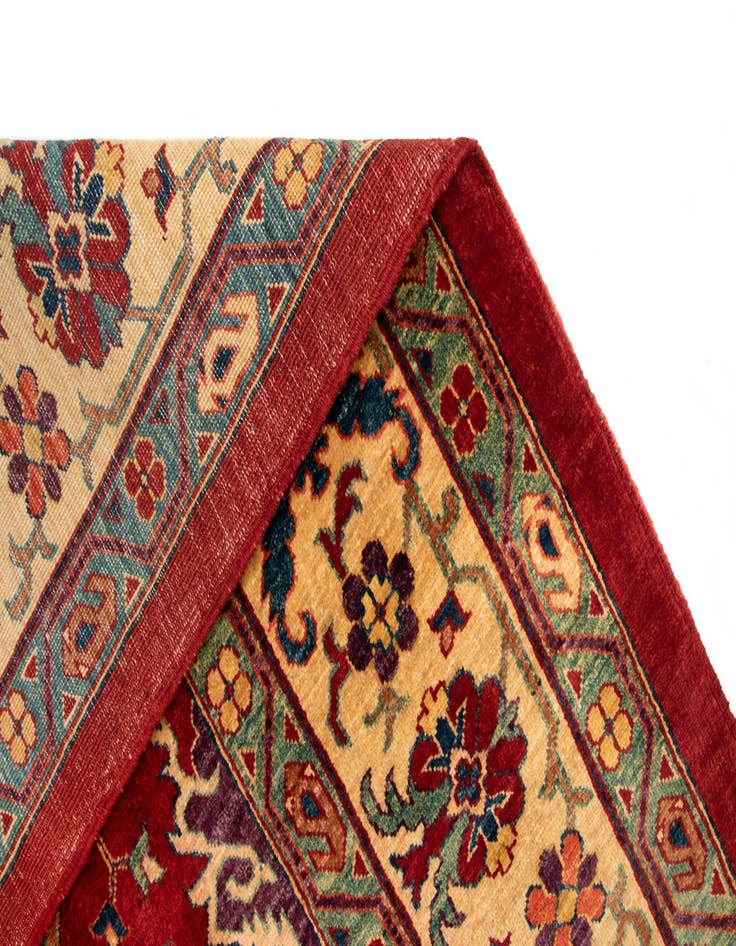 Detail image of 7' 3 x 9' 11 Sara Wool Rug