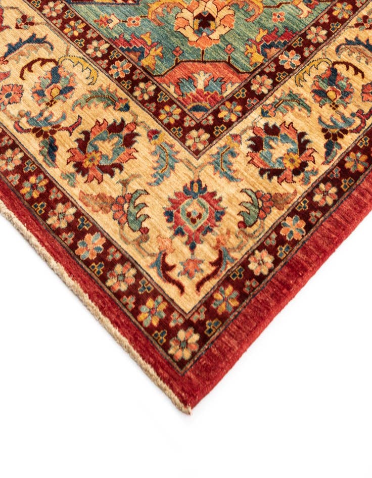 Detail image of 7' 3 x 10' 4 Sara Wool Rug