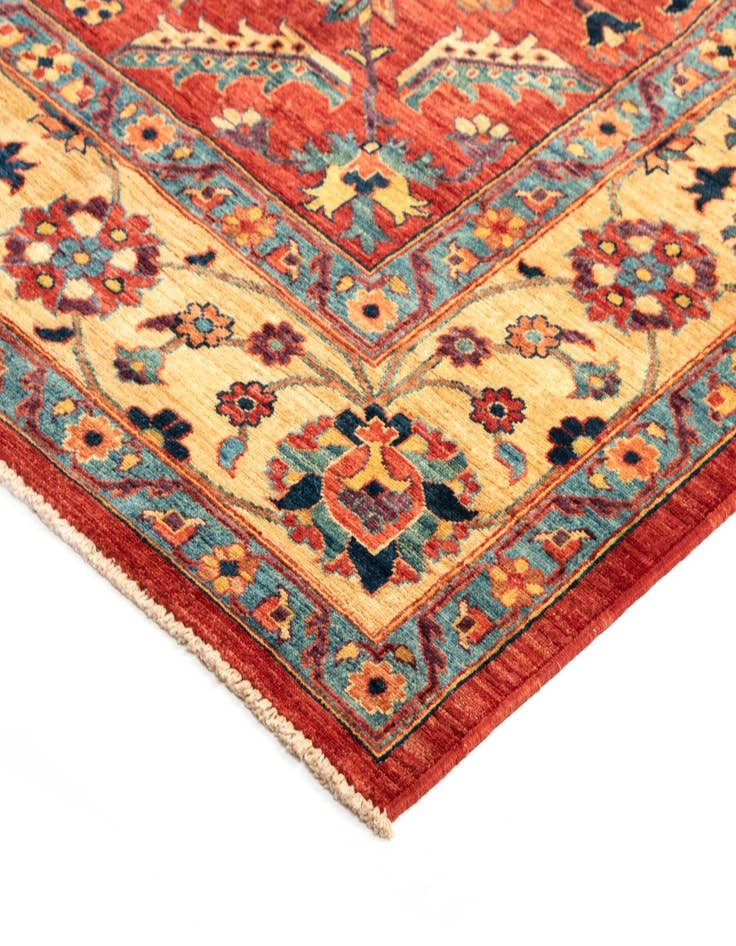 Detail image of 6' 10 x 9' 6 Sara Wool Rug