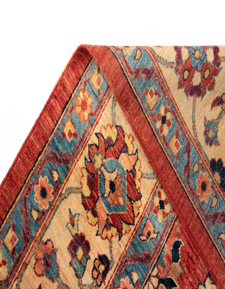 Detail image of 6' 10 x 9' 6 Sara Wool Rug