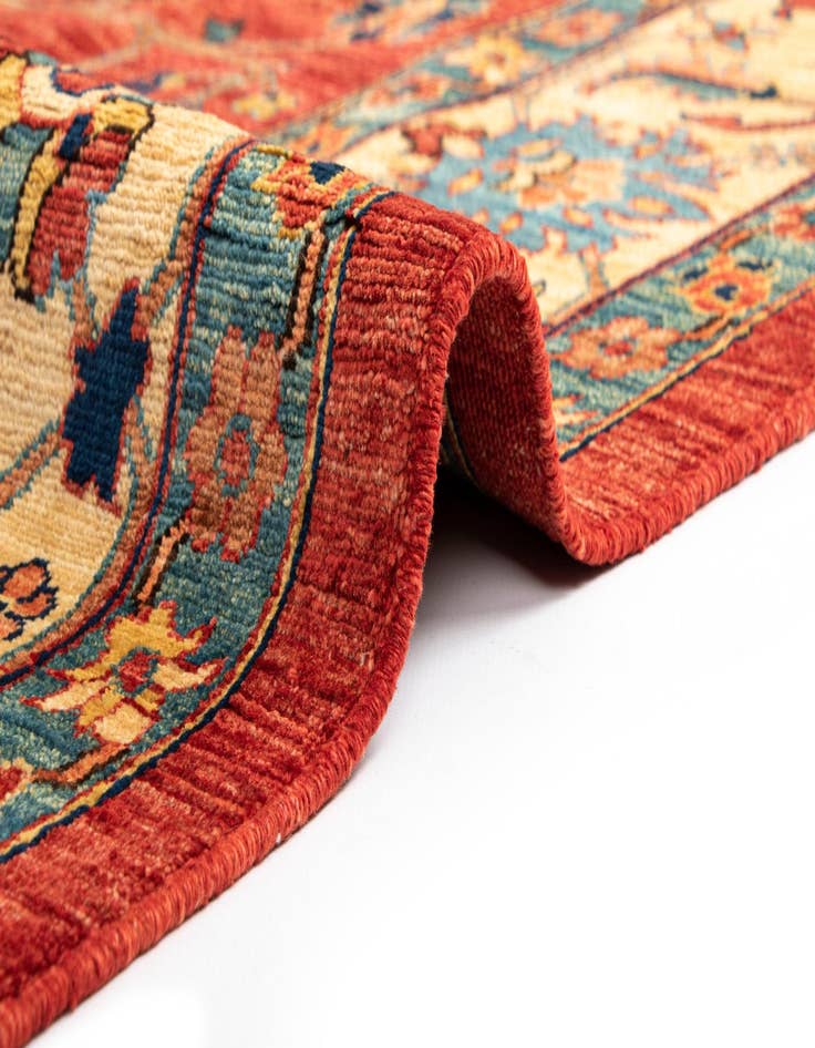 Detail image of 8' 1 x 10' 6 Sara Wool Rug